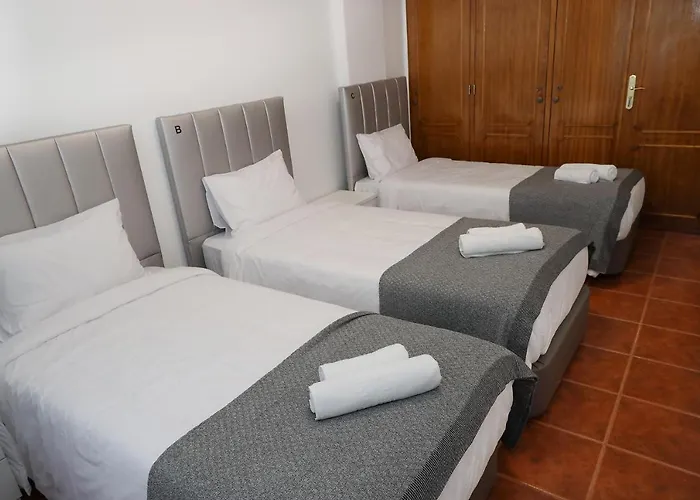 Lisbon Home Host